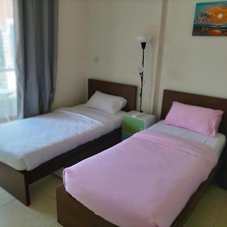 Amazing Apartment 2 Bed Rooms In Tecom 6 Pax Dubai Buitenkant foto