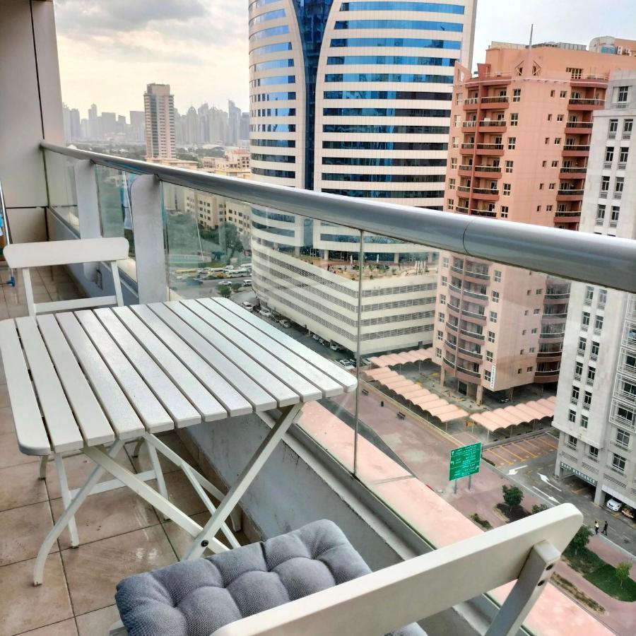 Amazing Apartment 2 Bed Rooms In Tecom 6 Pax Dubai Buitenkant foto